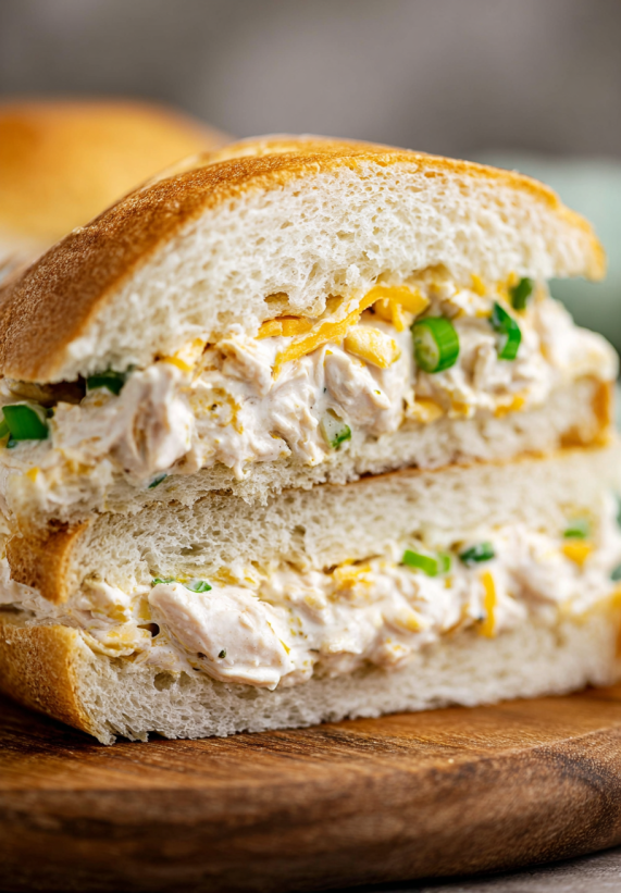 A sandwich with chicken and peppers.