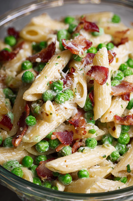 A creamy pea and bacon pasta salad.